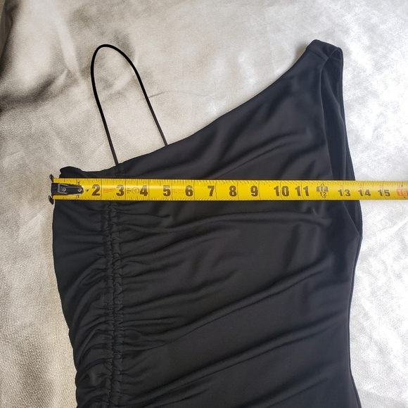 Alice + Olivia  Women's Binnie Asymmetrical Ruched Bodycon Mini Dress Sz 8 - Picture 3 of 9